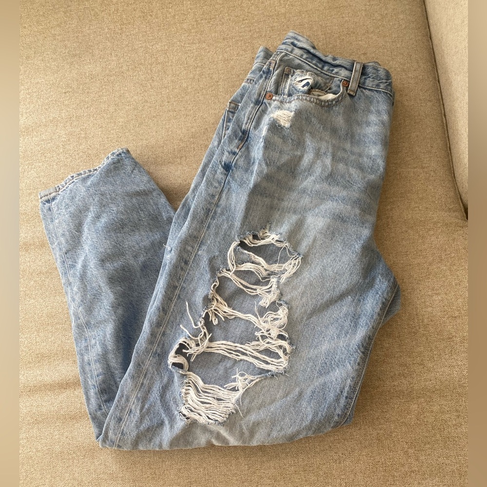 American Eagle Mom Jeans